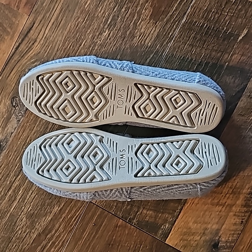 Womens shoes - Picture 2 of 4